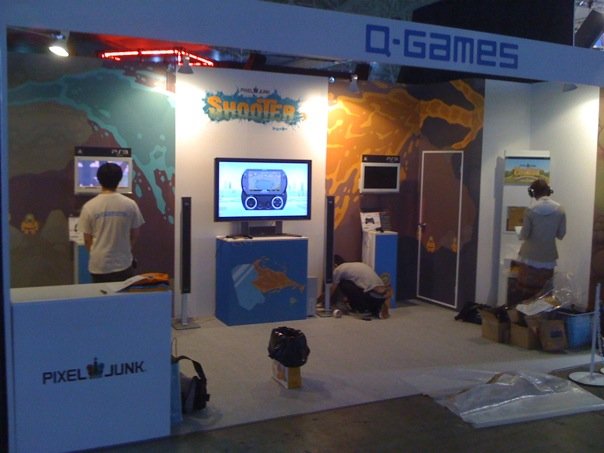 pixeljunk-tgs-booth-real