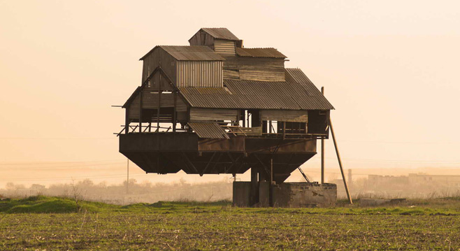 gravity_defying_homes_main