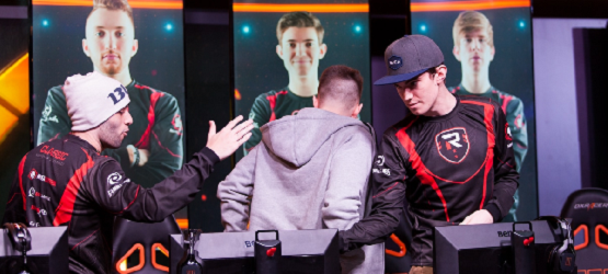 Call of Duty World League header