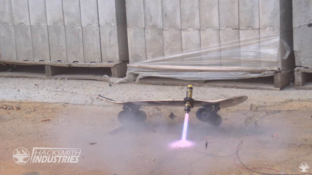 self-kickflipping skateboard tony hawks pro skater 1 and 2