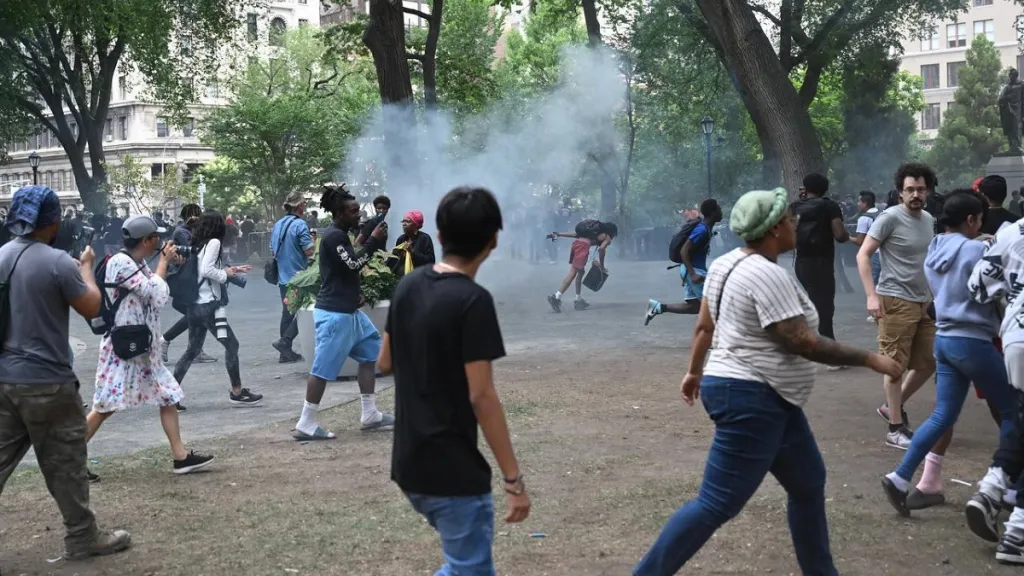 PS5 Giveaway in New York Descended Into Chaos, Police Called