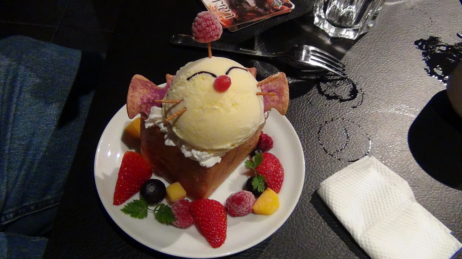 Gundam and Eorzea Cafe Tokyo Japan099