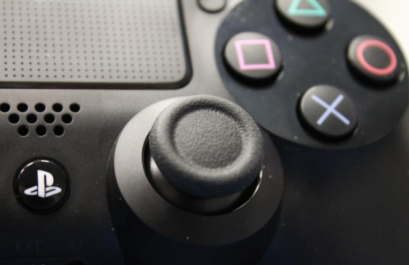Clean the PS4 Analog Sticks