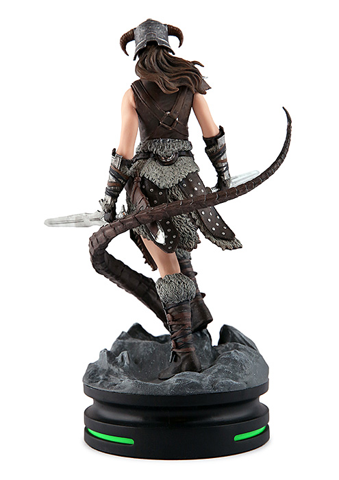 Female Dragonborn Statue Back